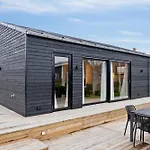 Charming Newly Built 300 M From Vakantiehuis *
