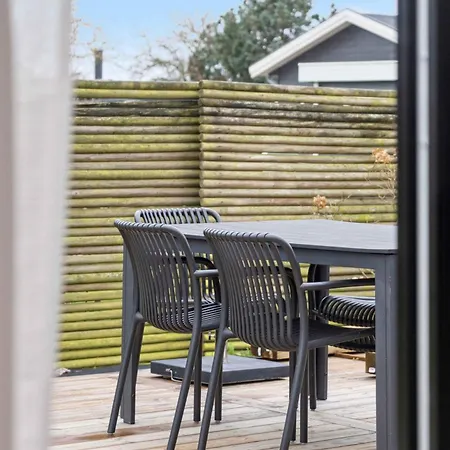 Hébergement de vacances Charming Newly Built 300 M From Karrebæksminde