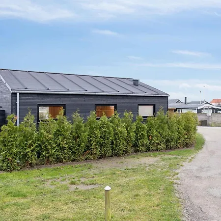 Charming Newly Built 300 M From Hébergement de vacances