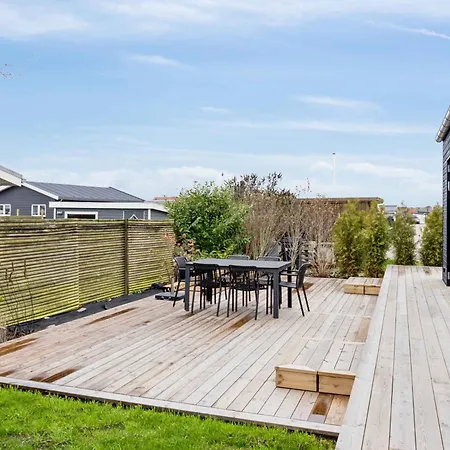 Charming Newly Built 300 M From Hébergement de vacances *