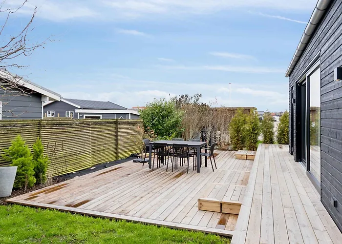 Charming Newly Built 300 M From Дом отдыха *