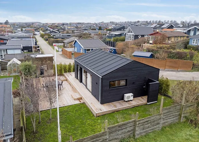 Charming Newly Built 300 M From